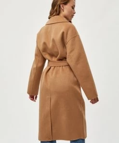 Minus Femme Manteau Classique Camel 8 Minus Femme Manteau Classique Camel -SOLDES D'ÉTÉ - Minus Fashion 81abf61c72564de9b13ccb8cce9e0ac8