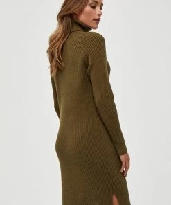 Minus Femme AVA TURTLENECK Robe Pull Dark Olive Melange 8 Minus Femme AVA TURTLENECK Robe Pull Dark Olive Melange -SOLDES D'ÉTÉ - Minus Fashion 831f6204ee0240e7b45dde6fb0871477