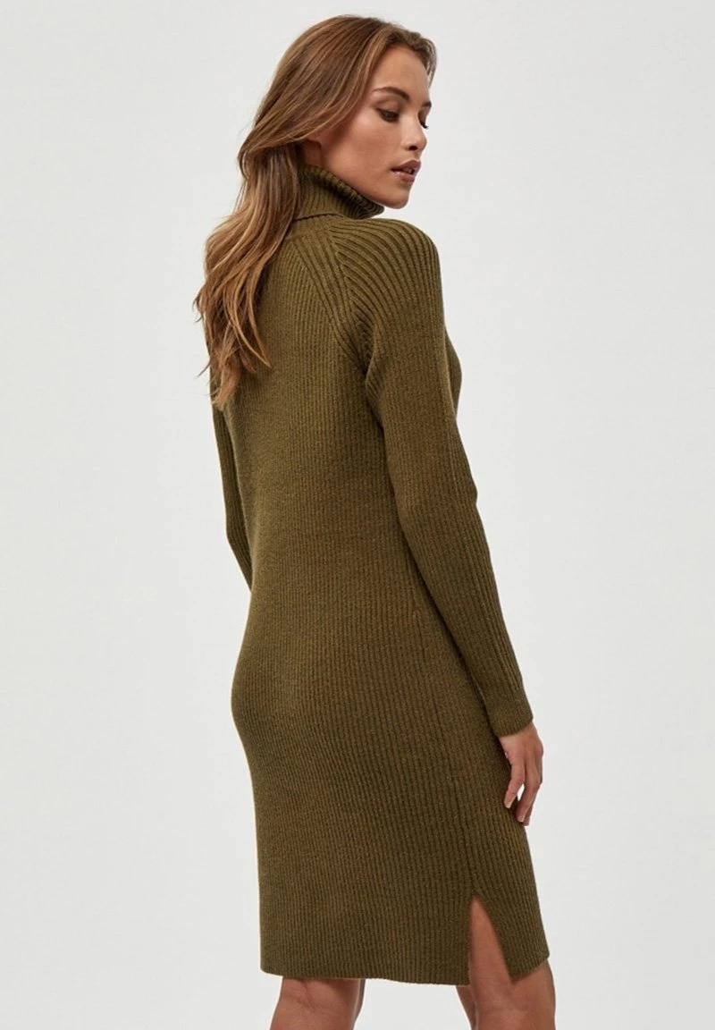 Minus Femme AVA TURTLENECK Robe Pull Dark Olive Melange 5 Minus Femme AVA TURTLENECK Robe Pull Dark Olive Melange – Image 3