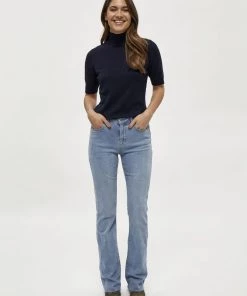 Minus Femme LIMA T Shirt Basique Black Iris Solid -SOLDES D'ÉTÉ - Minus Fashion 8385ab9cd67047628efd749d1b860afb