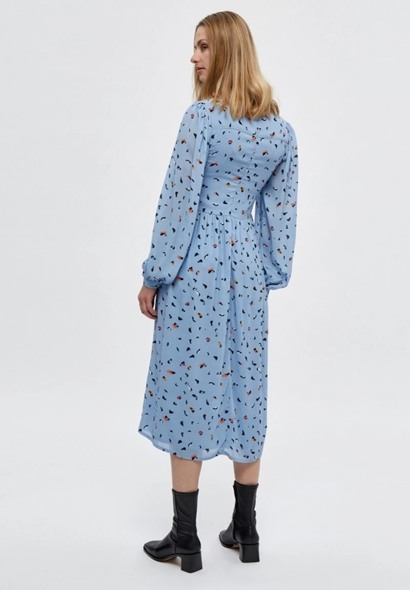 Minus Femme LIVINA Robe De Jour Forever Blue Shape Print 5 Minus Femme LIVINA Robe De Jour Forever Blue Shape Print – Image 3