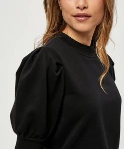 Minus Femme MIKA T Shirt Basique Black 10 Minus Femme MIKA T Shirt Basique Black -SOLDES D'ÉTÉ - Minus Fashion 86b66564a8794603af758b0655e9c8ae