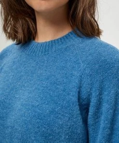 Minus Femme Pullover Palace Blue 9 Minus Femme Pullover Palace Blue -SOLDES D'ÉTÉ - Minus Fashion 88df630705404306899894b9dd725c7f