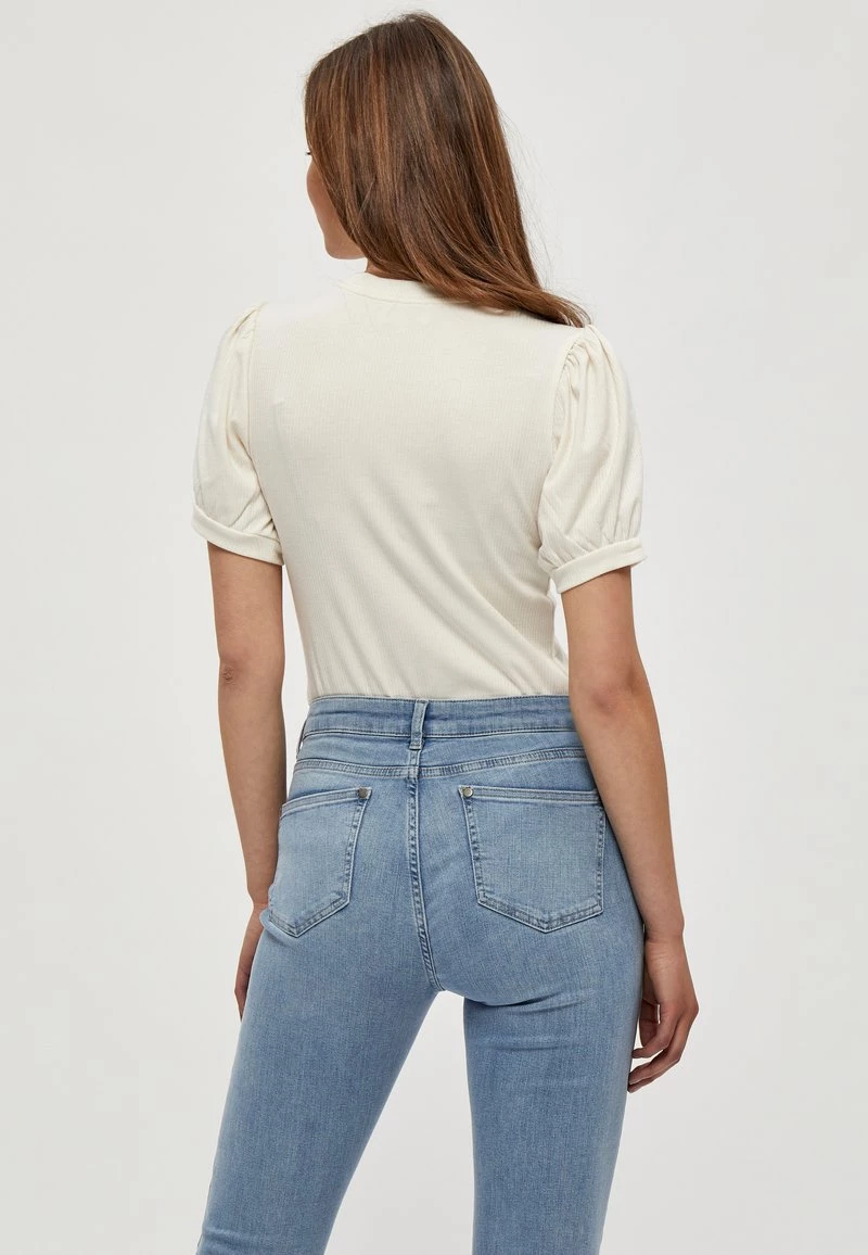 Minus Femme JOHANNA T Shirt Basique Cloud Dancer 5 Minus Femme JOHANNA T Shirt Basique Cloud Dancer – Image 3