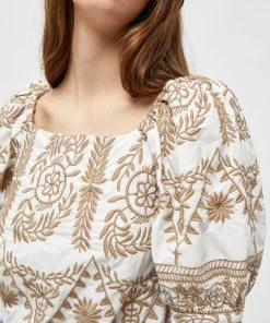 Minus Blouse White Femme -SOLDES D'ÉTÉ - Minus Fashion 8e018cc54b2c4d469bdcc8ecb9955bcd