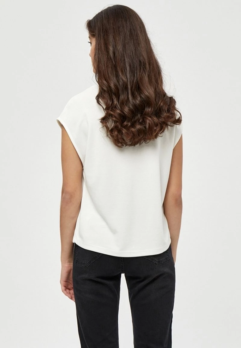 Minus Femme MENA T Shirt Basique Cloud Dancer 5 Minus Femme MENA T Shirt Basique Cloud Dancer – Image 3