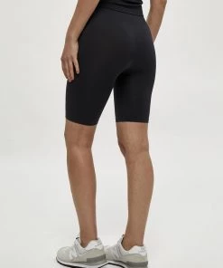 Minus MIRA Short Black Femme -SOLDES D'ÉTÉ - Minus Fashion 92dfca1ff1c543f9a2d9145b89a8f922