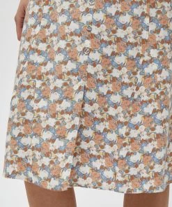 Minus Femme SILJE Jupe Trapèze Flower Paint Print -SOLDES D'ÉTÉ - Minus Fashion 97f44d1e50b1488f935fbfbc022d1e31