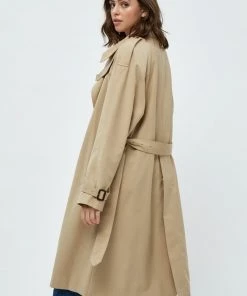 Minus HORIZON Trench Sand Femme 10 Minus HORIZON Trench Sand Femme -SOLDES D'ÉTÉ - Minus Fashion 99b18a1ad485400ab5671e85e3af44d2