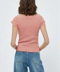 Minus MIAJOHANNA TEE T Shirt Imprimé Orange Femme -SOLDES D'ÉTÉ - Minus Fashion 9b36bc8fd9b64ed69187983feee2c7bd