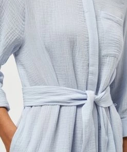 Minus MAVINA Robe Chemise Ibiza Blue Femme -SOLDES D'ÉTÉ - Minus Fashion 9dd2fab3fe184a6384265cd360d1222e