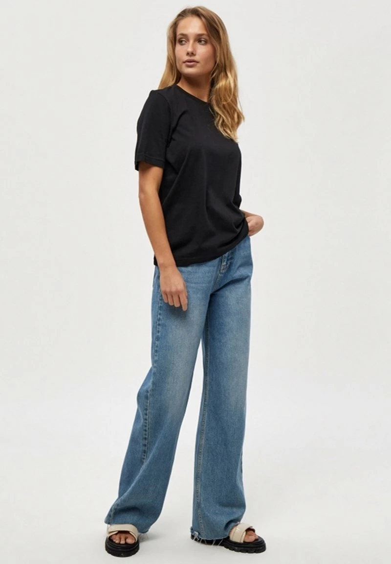 Minus Femme CATHY T Shirt Basique Black 4 Minus Femme CATHY T Shirt Basique Black – Image 2