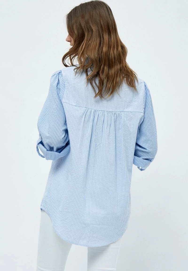 Minus FIA Chemisier Blue Stripe Femme 5 Minus FIA Chemisier Blue Stripe Femme – Image 3