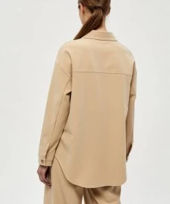 Minus NAGINA Chemisier Warm Sand Femme -SOLDES D'ÉTÉ - Minus Fashion a6d64464210b4ed7a08e40a85700ab3f