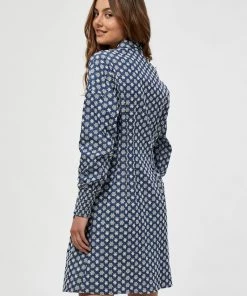 Minus Femme Robe Chemise Dark Denim -SOLDES D'ÉTÉ - Minus Fashion ac648d09397848058fddecd6c793a2e3