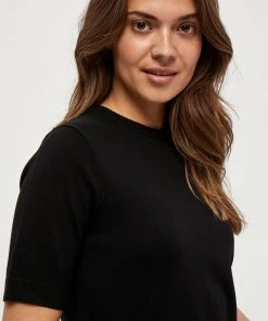 Minus PAMELA T Shirt Basique Black Femme 9 Minus PAMELA T Shirt Basique Black Femme -SOLDES D'ÉTÉ - Minus Fashion adef8a9f08984c4bae469ff83e19448a