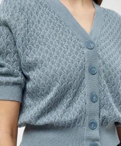 Minus Femme AISA Gilet Misty Blue -SOLDES D'ÉTÉ - Minus Fashion aede711c9f8d430e96599c4597a3462e