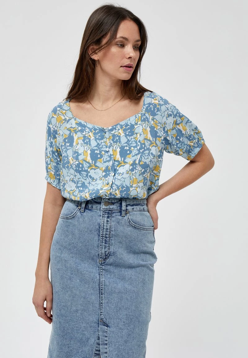 Minus Femme SARANA Blouse Blue Heaven Print 3 Minus Femme SARANA Blouse Blue Heaven Print
