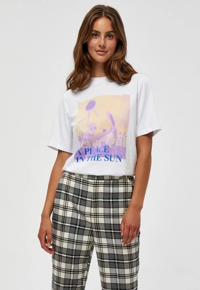 Minus Femme FAMY TEE T Shirt Imprimé White 3 Minus Femme FAMY TEE T Shirt Imprimé White