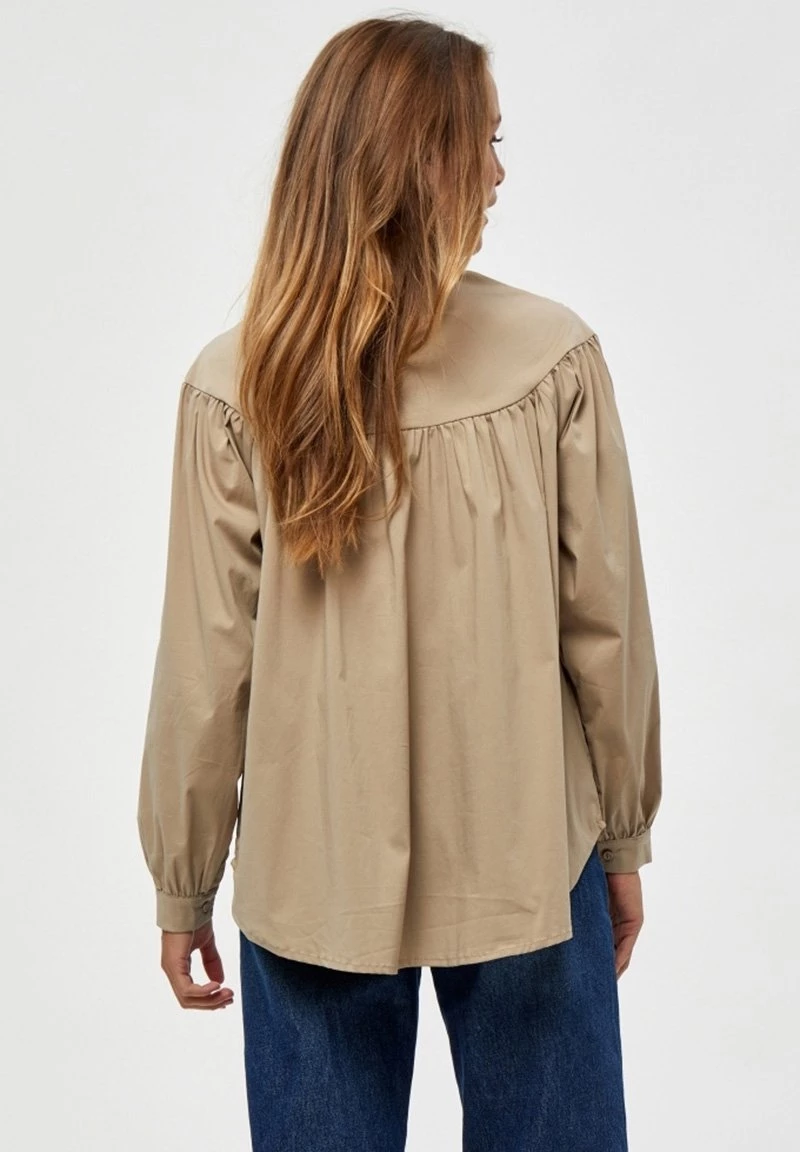 Minus Femme SHERIDAN Chemisier Feather Gray 5 Minus Femme SHERIDAN Chemisier Feather Gray – Image 3