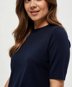 Minus PAMELA T Shirt Basique Black Iris Solid Femme -SOLDES D'ÉTÉ - Minus Fashion b8d15bc1d6994aeba21def28d94ebccc