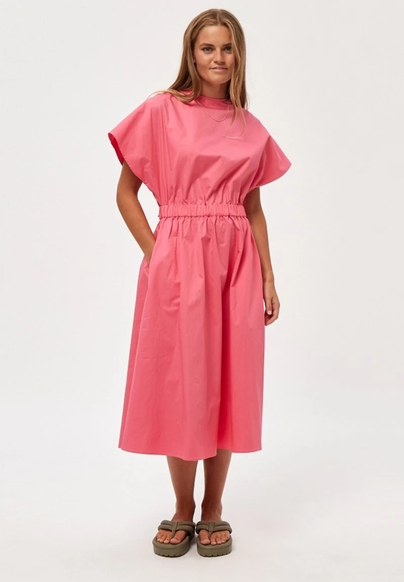 Minus KARLIA Robe De Jour Pink Flamingo Femme 4 Minus KARLIA Robe De Jour Pink Flamingo Femme – Image 2