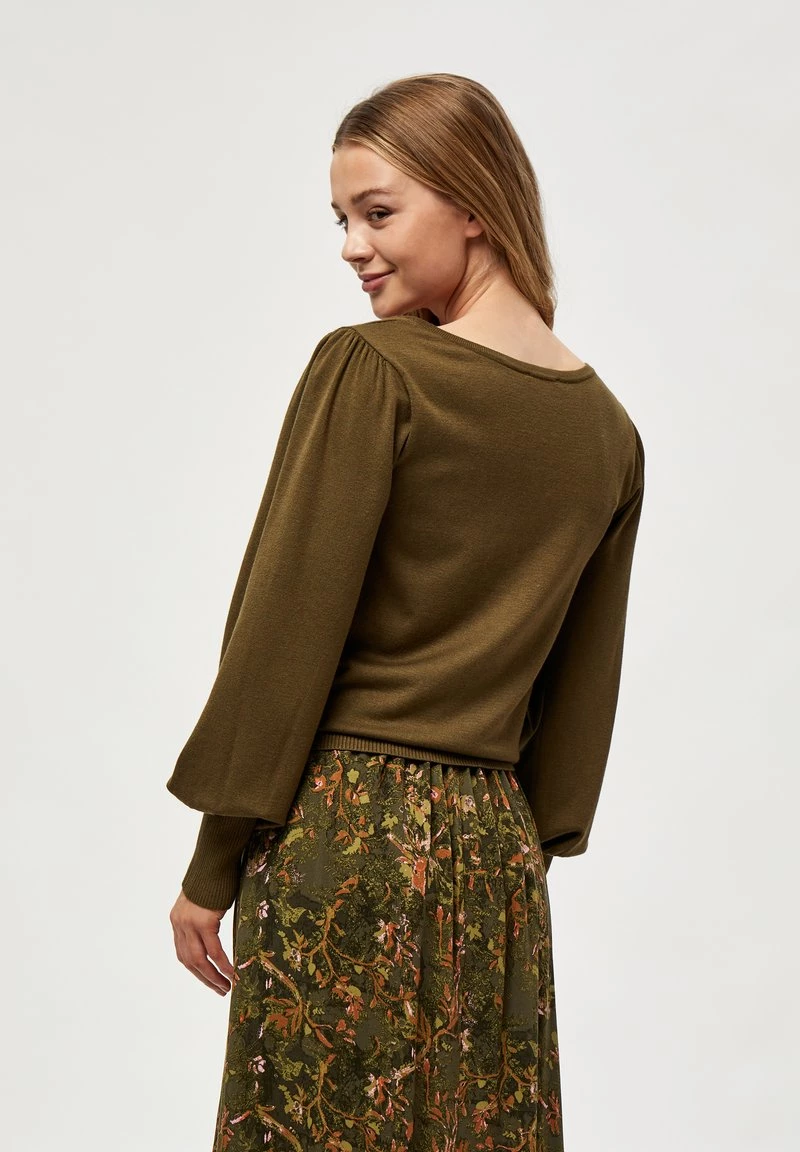 Minus ISRA Pullover Dark Olive Melange Femme 5 Minus ISRA Pullover Dark Olive Melange Femme – Image 3