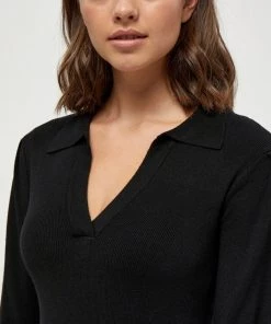 Minus Femme CAMARI Polo Black 11 Minus Femme CAMARI Polo Black -SOLDES D'ÉTÉ - Minus Fashion c0c598782e114b6e9a23fa270b1460dc