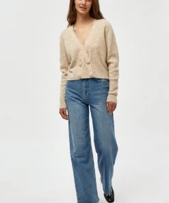 Minus MILIA Gilet Sand Femme 10 Minus MILIA Gilet Sand Femme -SOLDES D'ÉTÉ - Minus Fashion c17def2479ee4572a3e47952903e5ddb