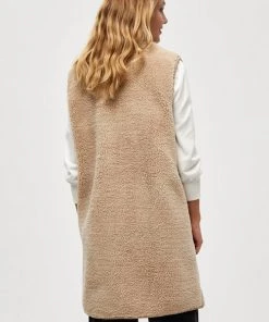 Minus Femme MAGGIE LONG Veste Sans Manches Sand -SOLDES D'ÉTÉ - Minus Fashion d21d5dc0c19e431fa353d86fd7ce0202