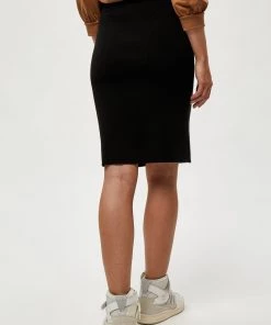 Minus MARANOLA Jupe Crayon Black Femme -SOLDES D'ÉTÉ - Minus Fashion d4283cf7b19a4fc5a43d80f791073824