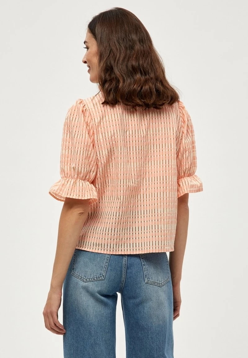 Minus Femme FRIJA Blouse Apricot Tan 5 Minus Femme FRIJA Blouse Apricot Tan – Image 3