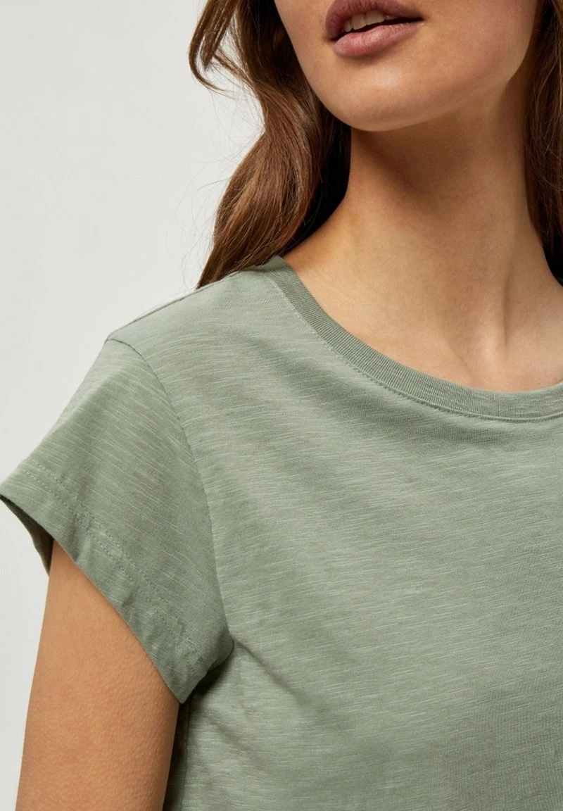 Minus Femme LETI T Shirt Basique Green Bay 6 Minus Femme LETI T Shirt Basique Green Bay – Image 4