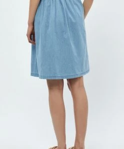 Minus Femme VISTI Jupe En Jean Powder Blue 8 Minus Femme VISTI Jupe En Jean Powder Blue -SOLDES D'ÉTÉ - Minus Fashion d620250a438f45c48e143dc9a6482c87