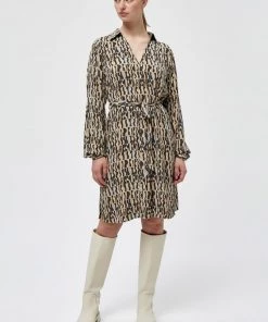 Minus LUMIA Robe De Jour Frame Print Femme 9 Minus LUMIA Robe De Jour Frame Print Femme -SOLDES D'ÉTÉ - Minus Fashion d67adaee652e4f499137aed0d136f91a