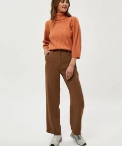 Minus ILSA Pantalon Classique Teak Femme 7 Minus ILSA Pantalon Classique Teak Femme -SOLDES D'ÉTÉ - Minus Fashion d7b9a3db22004dbbae78557b7d22bc88