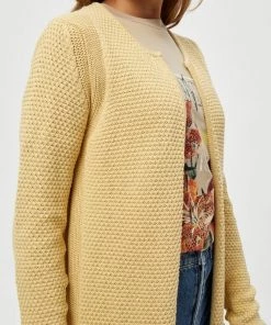 Minus Femme VIBE Gilet Yellow Straw -SOLDES D'ÉTÉ - Minus Fashion d7c38c7ef3404966b2fdff5e57c67363