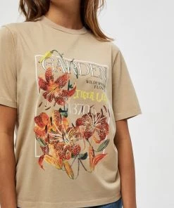 Minus LEMIA T Shirt Imprimé Warm Sand Femme -SOLDES D'ÉTÉ - Minus Fashion d8a583eecc824862a2cbab6db7adaecb