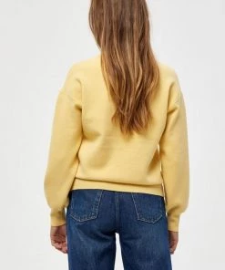 Minus LUPI Pullover Yellow Straw Femme 8 Minus LUPI Pullover Yellow Straw Femme -SOLDES D'ÉTÉ - Minus Fashion d9dff13c138644639cb354edc0efc67e
