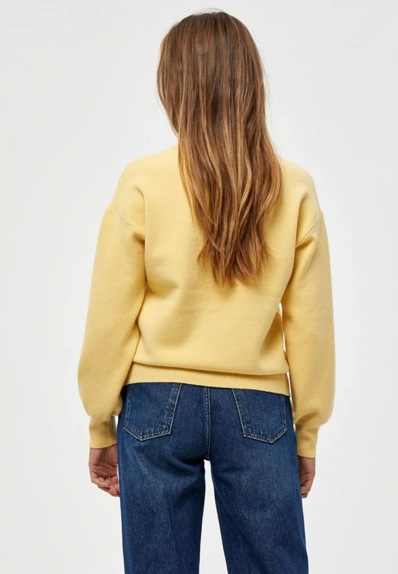 Minus LUPI Pullover Yellow Straw Femme 5 Minus LUPI Pullover Yellow Straw Femme – Image 3