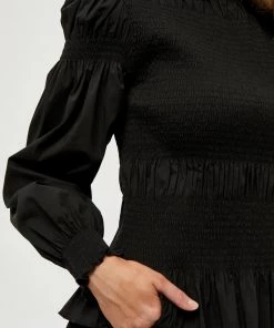 Minus Femme ALORA BLOUSE Blouse Black -SOLDES D'ÉTÉ - Minus Fashion db02c27f811748808c0f211d252fc8c4