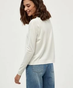 Minus ELNE Pullover Broken White Femme -SOLDES D'ÉTÉ - Minus Fashion db6a106f56de4d1fb5f97af719d8c512