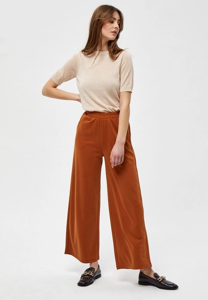 Minus Femme PAMELA T Shirt Basique Medal Gold Melange/lurex 4 Minus Femme PAMELA T Shirt Basique Medal Gold Melange/lurex – Image 2