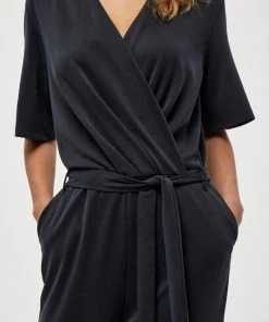 Minus Femme Combinaison Black -SOLDES D'ÉTÉ - Minus Fashion de6af0413e8747ae84ec2706e22699ff