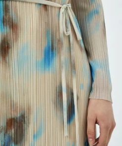 Minus Robe De Jour White, Light Blue Femme -SOLDES D'ÉTÉ - Minus Fashion defde7bb18b64f0592303806a1aa72c6