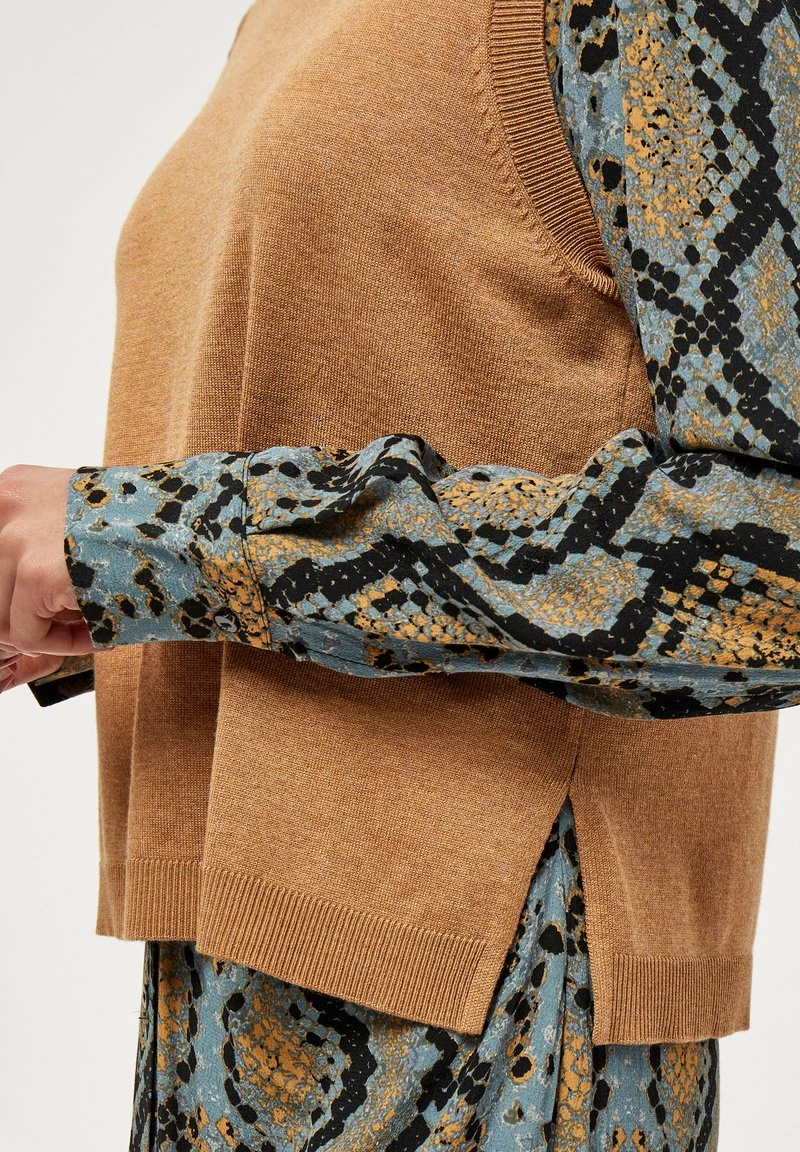 Minus AUGUSTA Veste Sans Manches Almond Melange Femme 6 Minus AUGUSTA Veste Sans Manches Almond Melange Femme – Image 4