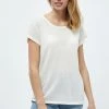 Minus CARLINA T Shirt Basique Off White Femme -SOLDES D'ÉTÉ - Minus Fashion e1d012a9003c4219b06a2f4539868c7f