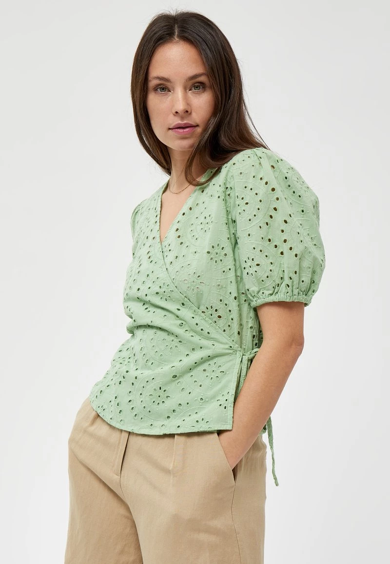 Minus Femme IDALIA Blouse Matcha Ice 4 Minus Femme IDALIA Blouse Matcha Ice – Image 2