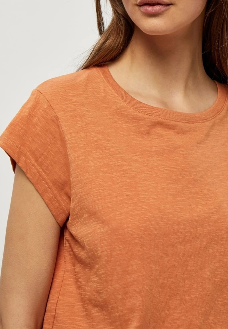 Minus LETI T Shirt Basique Sunbaked Femme 6 Minus LETI T Shirt Basique Sunbaked Femme – Image 4