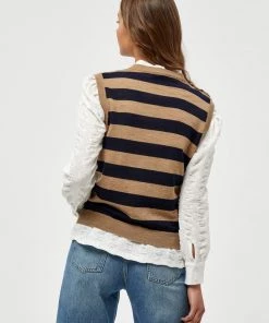 Minus ALANA Pullover Black Iris Striped Femme 8 Minus ALANA Pullover Black Iris Striped Femme -SOLDES D'ÉTÉ - Minus Fashion e68145b5e1804256b0bd70a6a4410a34